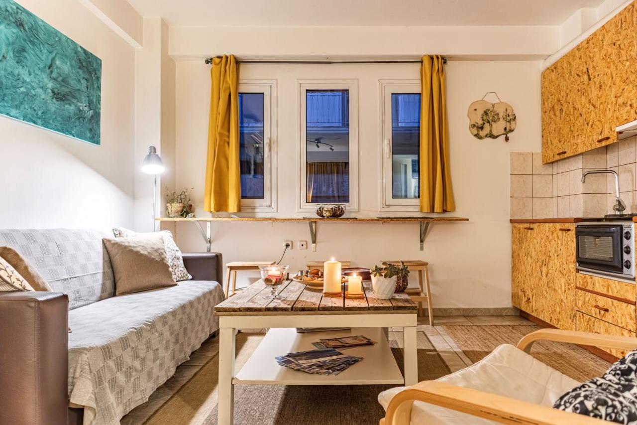 Downtown Charming Studio Каламата Екстер'єр фото