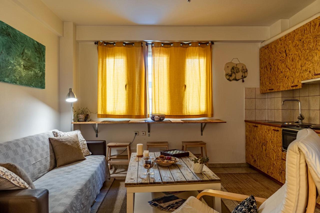 Downtown Charming Studio Каламата Екстер'єр фото