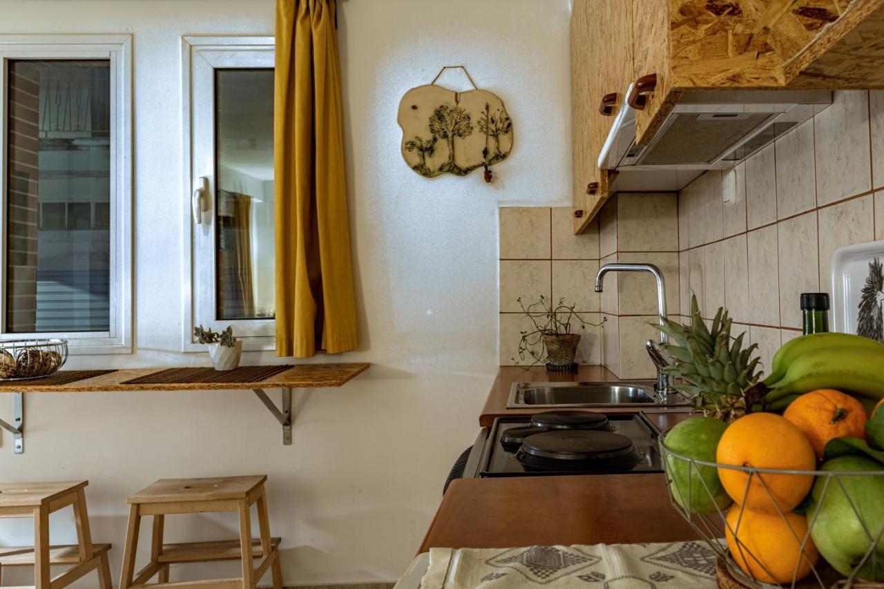 Downtown Charming Studio Каламата Екстер'єр фото